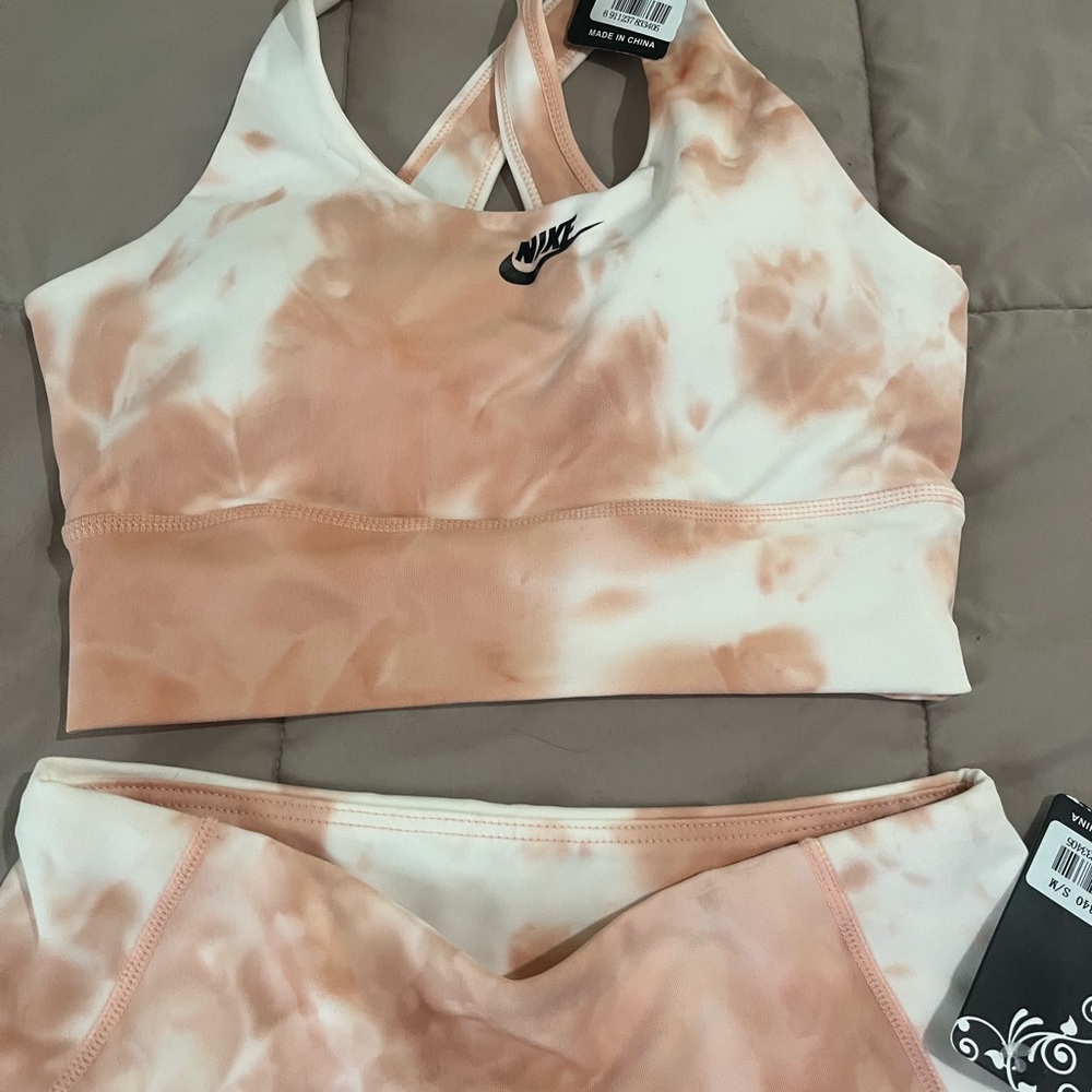 Women’s workout outfit
